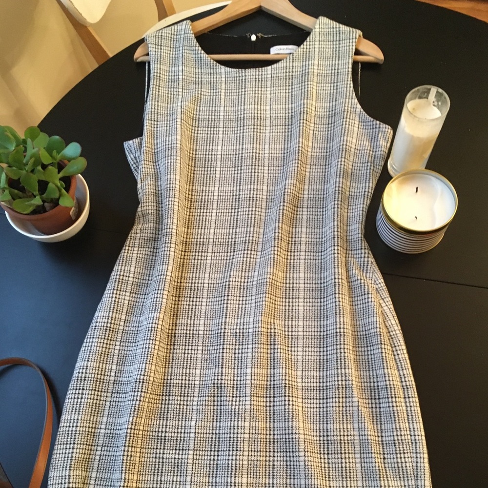 Calvin Klein Size 14 Soft Houndstooth Midi Dress